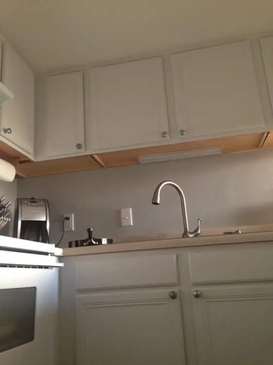 Should You Ever Paint the Underside of Kitchen Cabinets? | Manufactured