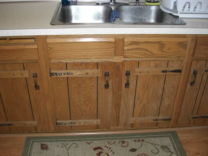 Do You Put Hardware On Fake Kitchen or Bathroom Drawers? (It