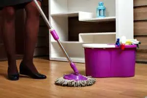 Is It Better to Mop with Hot or Cold Water?