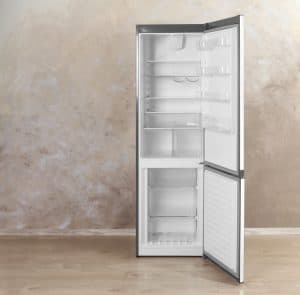 When You Travel, Should You Unplug The Refrigerator And Leave The Door Open?